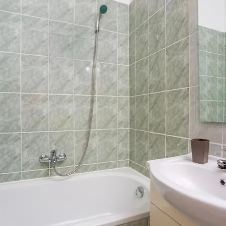 2 With Pool Island Krk By Guid וילה *