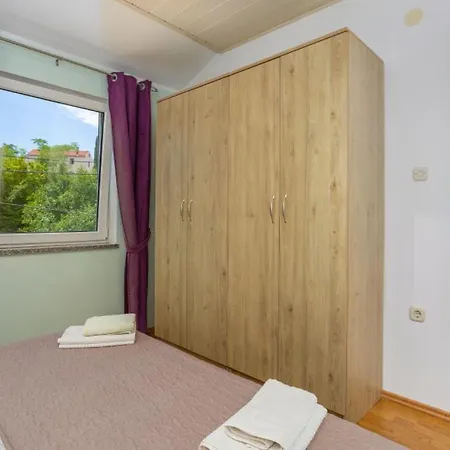 וילה 2 With Pool Island Krk By Guid